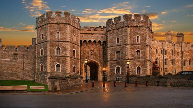 Extended visit: Windsor Castle & Stonehenge - Stonehenge: mystery with room to think