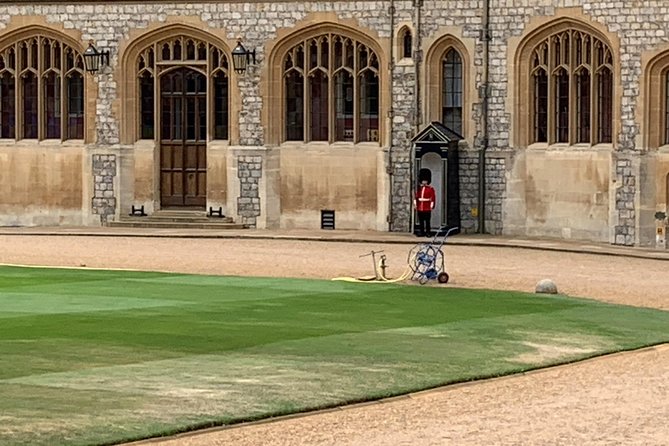 Full Day Excursion Royal London & Windsor in an Iconic London Black Cab - The main event at Windsor Castle