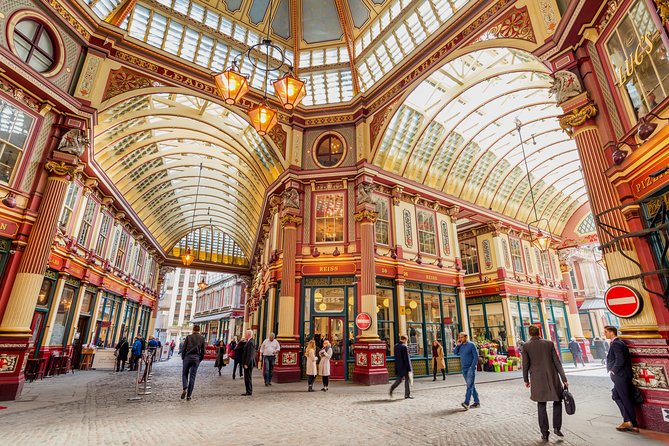 Full Day Private Walking Tour with Skip-the-Line Tower of London - Leadenhall Market and the City’s modern edge