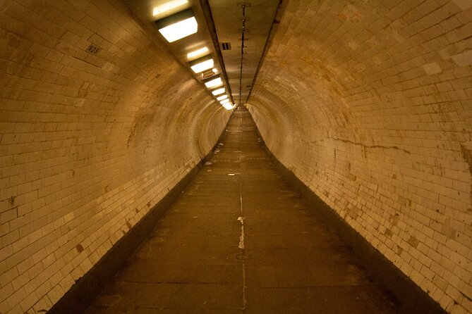 Ghosts of Greenwich: London's Haunted Walking Tour - The Thames Path and the Angel in troubled times