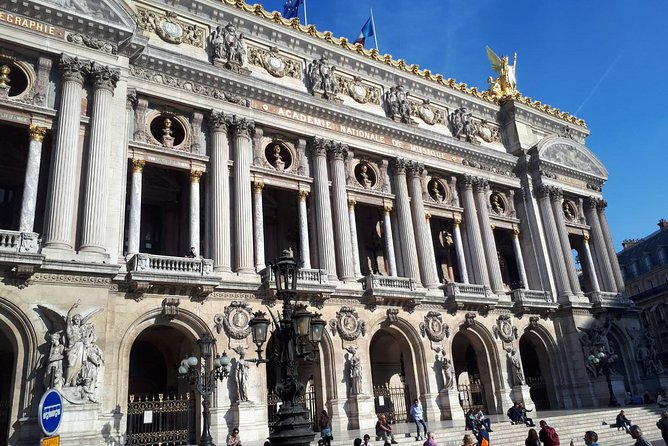 Guided Paris Day Trip from London by Train with Seine Cruise - The Eiffel Tower area and your midday decision