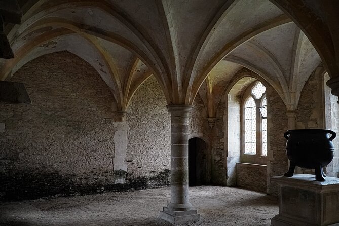 Guided Tour of Harry Potter Film Locations of Lacock & Cotswolds - A quick look at Castle Combe