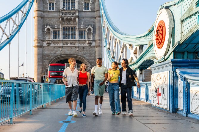 Guided Walking Tour in London - A quieter turn through St. James’s Park
