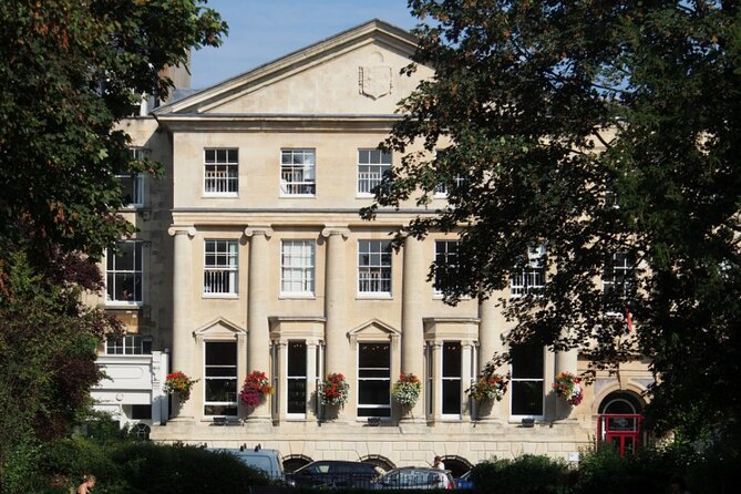 Guided Walking Tour Suspension Bridge Clifton Splendour & City. - Clifton’s grand crescent and local stories
