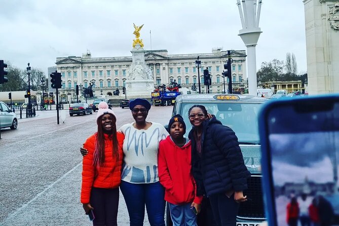 Half Day Big Sightseeing Tour of London - Tower Bridge, with time for the river view