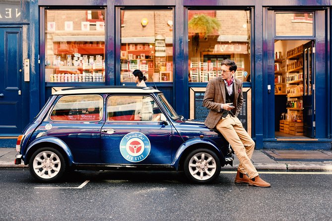 Half Day Tour in a classic Mini Cooper - London’s famous cathedral and the final landmarks