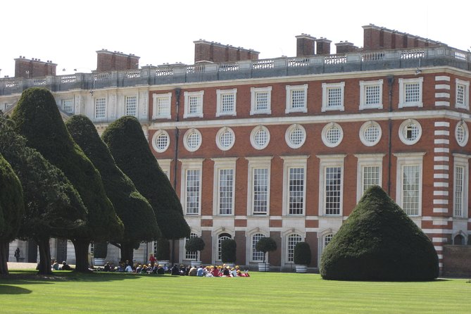 Hampton Court Palace 3hr tour: Henry VIII's & William III's intriguing Palaces - William III’s ceremonial rooms and strange court rules