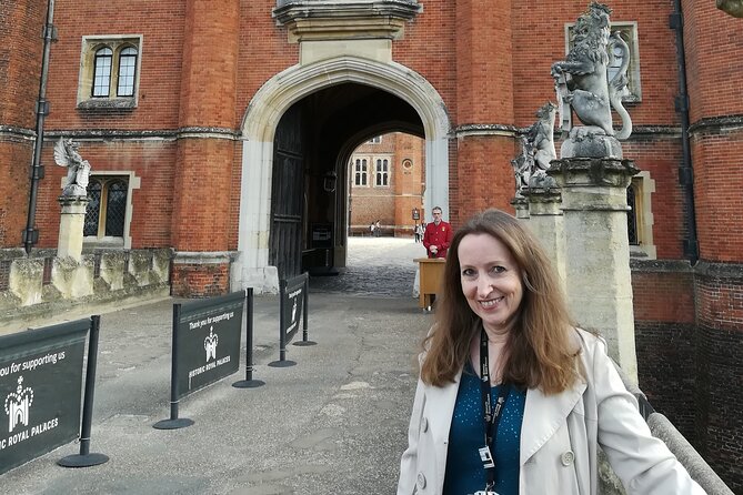 Hampton Court Palace Private Guided Tour - Why Hampton Court works so well with a private guide