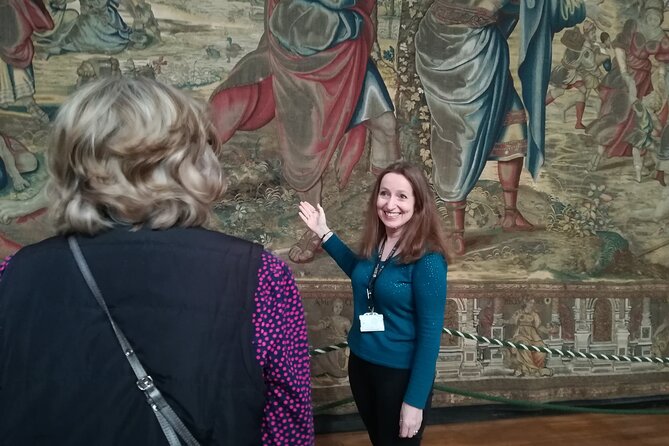 Hampton Court Palace Private Guided Tour - The Haunted Gallery and Hampton Court’s darker stories