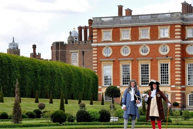 Hampton Court Palace Private Tour - Secrets of Henry VIII - What makes the $250.01 price worthwhile