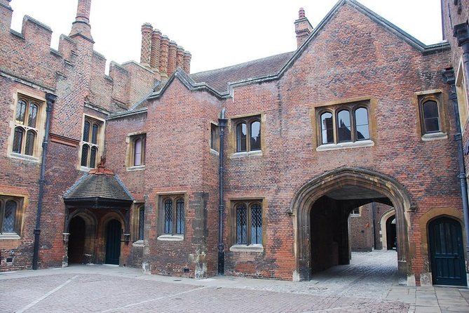 Hampton Court Palace Private Tour - Secrets of Henry VIII - Who will get the most from this tour