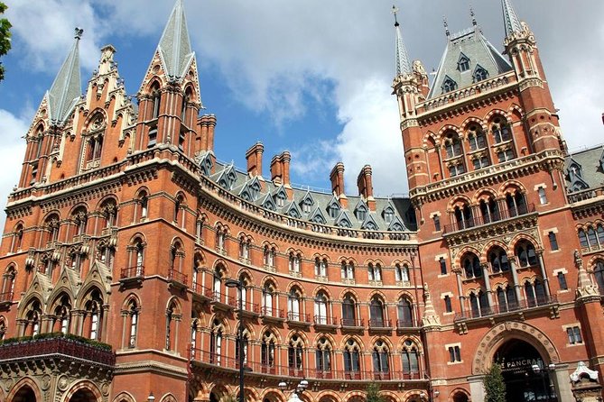 Harry Potter Film Location Walking Tour & Thames River Cruise - Westminster Abbey and the wider Potter setting