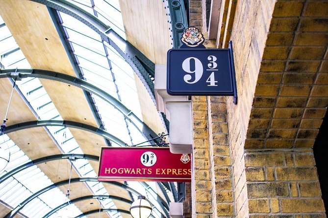 Harry Potter Film Location Walking Tour & Thames River Cruise - The one-hour Thames cruise from Westminster to Tower Pier
