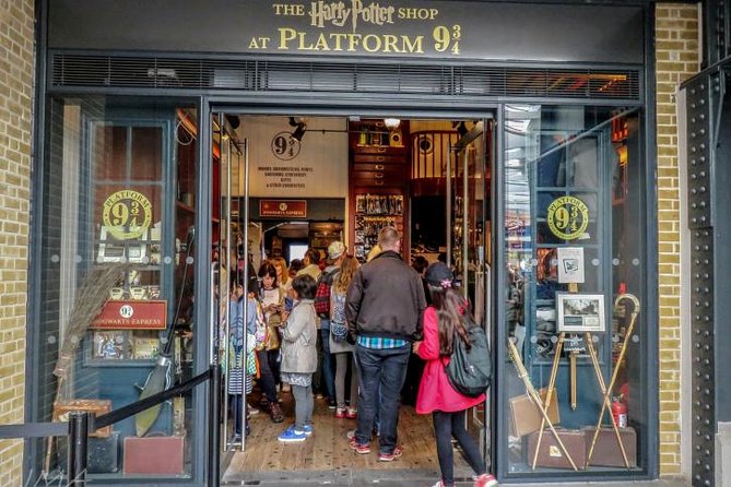 Harry Potter London Sights and Film Locations - Private Tour - House of Spells and Potter shopping