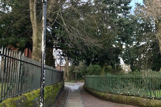Haunted Chester and its Ghosts: A Self-Guided Walking Tour - How the VoiceMap format affects the experience