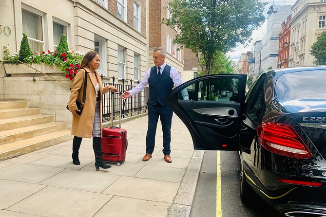 Heathrow Airport Taxi - Private Transfer to/from London - Who should book this transfer?