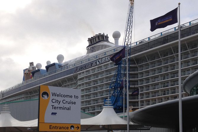 Heathrow Airport to Southampton Port or Hotel Private Airport Arrival Transfer - Southampton drop-off choices