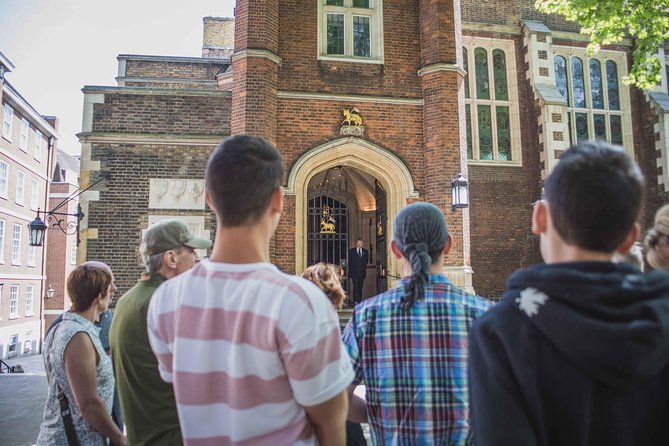 Hidden London Walking Tour - St Bride’s Church and the wedding cake connection
