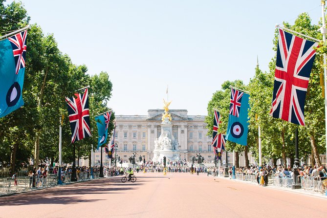 Highlights of Royal London Bike Tour including Hyde Park - Hyde Park: the relaxing middle of the ride