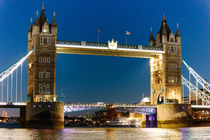 Highlights of Royal London Bike Tour with River Cruise Package - London Bridge, Tower Bridge, and the best river views