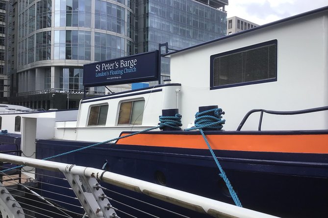 Historic walk of East Londons Wapping Docks and its famous Pubs - River police, old courts, and a remarkable sailor