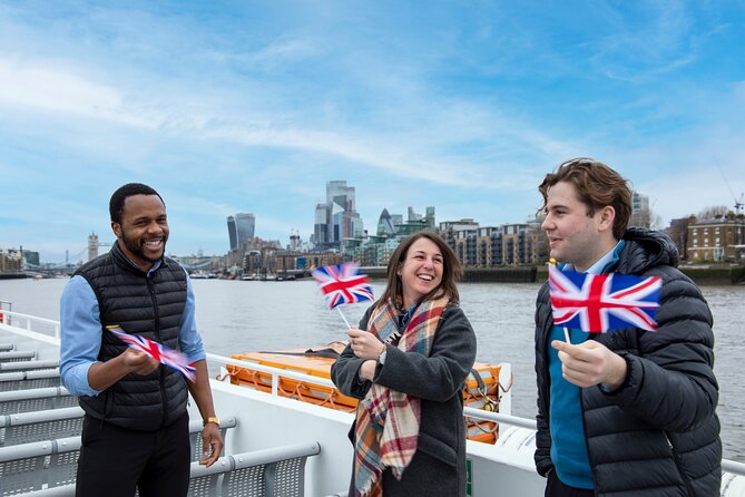 Hop-On Hop-Off Sightseeing River Cruise on the Thames - Westminster Pier: the strongest starting point