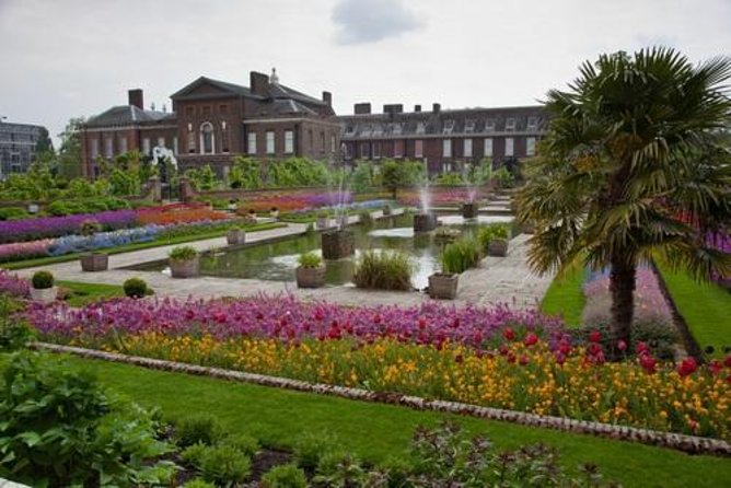 Hyde Park and Kensington Gardens: A Self-Guided Audio Tour - A self-guided walk between two London parks