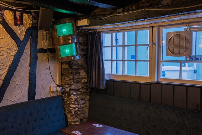 Ilfracombe Harbour Ghost Tour - What happens between the George and Dragon and the Pier Tavern
