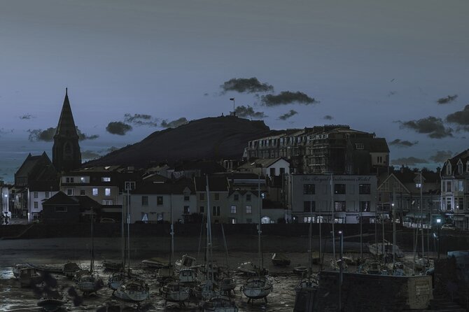 Ilfracombe Harbour Ghost Tour - The George and Dragon gives the evening a strong opening