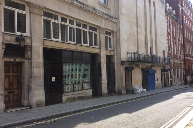 James Bond Private Tour - Waterloo Bridge and a Cold War killing