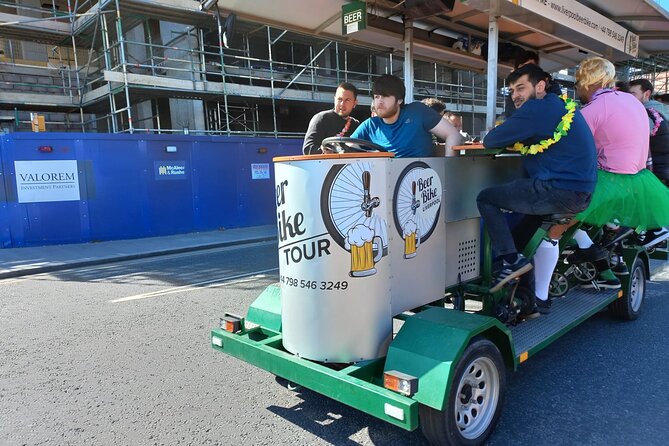 LIverpool beer or prosecco bike tour - What happens during the one-hour ride