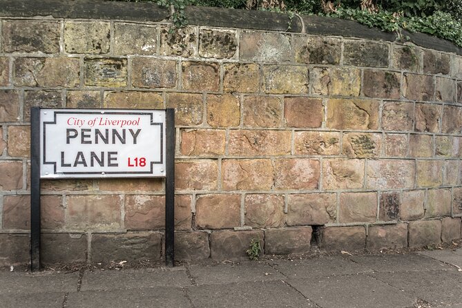 Liverpool Ultimate Beatles Ticket To Ride Half-Day PRIVATE Tour - The Beatles statue and Liverpool’s waterfront welcome