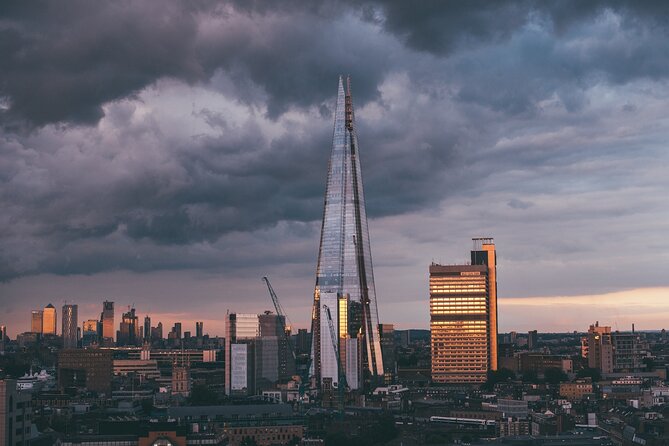 London Bridge Ghost Walking Tour - Crossbones Graveyard and the people left outside the city