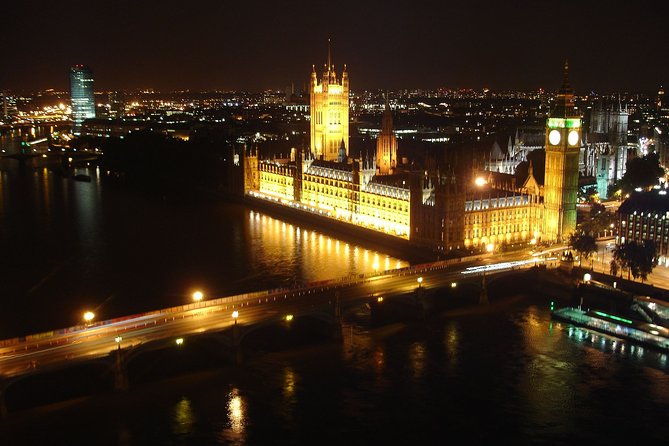 London by Night Bus Tour with Christmas Lights and Live Guide - Big Ben and the return to Belvedere Road