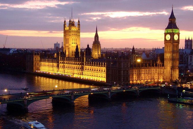 London by Night Independent Sightseeing Tour with Private Driver - The West End and Christmas lights can reshape the route