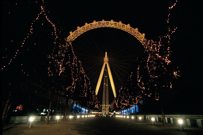 London Christmas Day 1 Day Hop-on Hop-off Bus Tour - Notting Hill Gate for a change of pace
