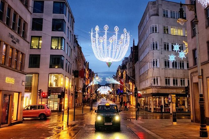 London Christmas Lights Guided Tour by Cab - Why a black cab makes sense for London’s Christmas lights