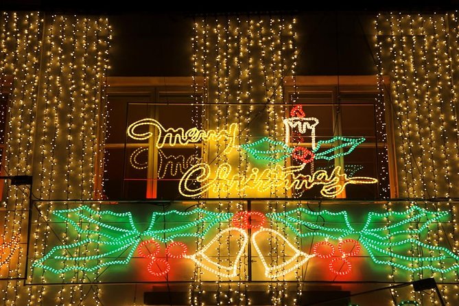 London Christmas Lights Private Tour by Traditional Black Cab - Why a black cab works better than a bus for Christmas lights