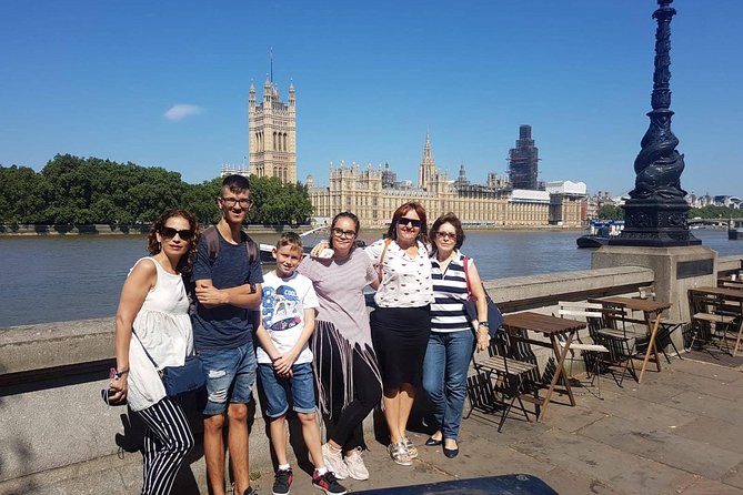 London Classic Sightseeing Private Taxi Tour - Parliament, Big Ben, and a useful photo stop