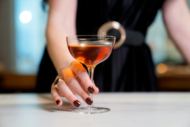 London Cocktail Tour - Soho - The small-group advantage