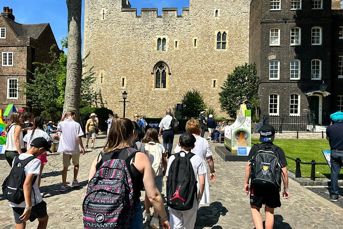 London for Kids Full Day with Westminster Abbey & Tower of London - Buckingham Palace and the uncertain guard ceremony