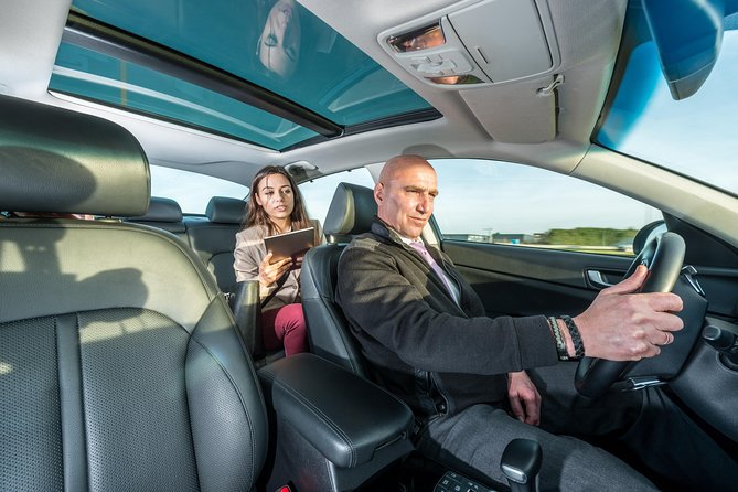 London Gatwick Airport Arrival Transfer (Airport to London Hotel) - Who gets the best value from this service