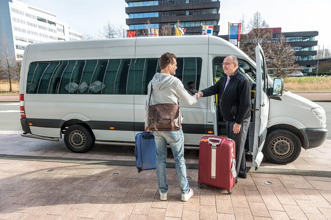 London Heathrow Airport Arrival Transfer (Airport to Southampton Hotel or Address) - The pickup weakness and how to reduce the risk