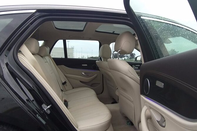 London Heathrow Airport (LHR) to Southampton Port - Arrival Private Transfer - Vehicle standards and passenger comfort