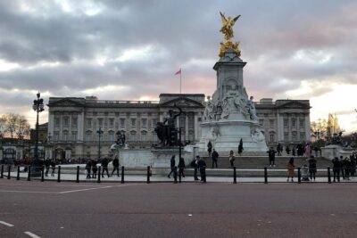 London Highlights Private Car with Driver Guide