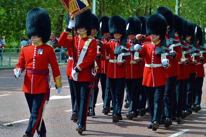 London in One Day: Small Group Walking Tour - See 30+ Sights - Covent Garden and Trafalgar Square set the scene
