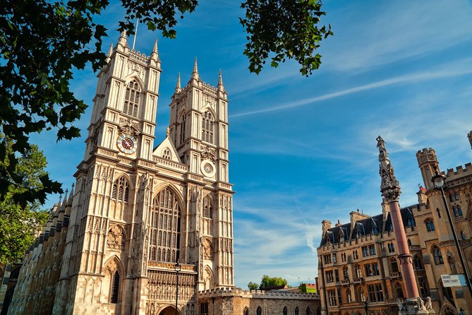 London In One Day Tour with River Cruise & London Eye Option - Guides, group size, and the pace of the day