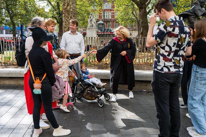 London: Interactive Harry Potter Walking Tour - Piccadilly Circus in Five Quick Minutes