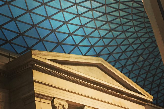 London Introduction Walking Tour - The Mall and Trafalgar Square