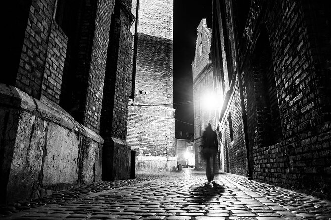 London Jack The Ripper Small-Group Walking Tour - Guide style can make or break the experience